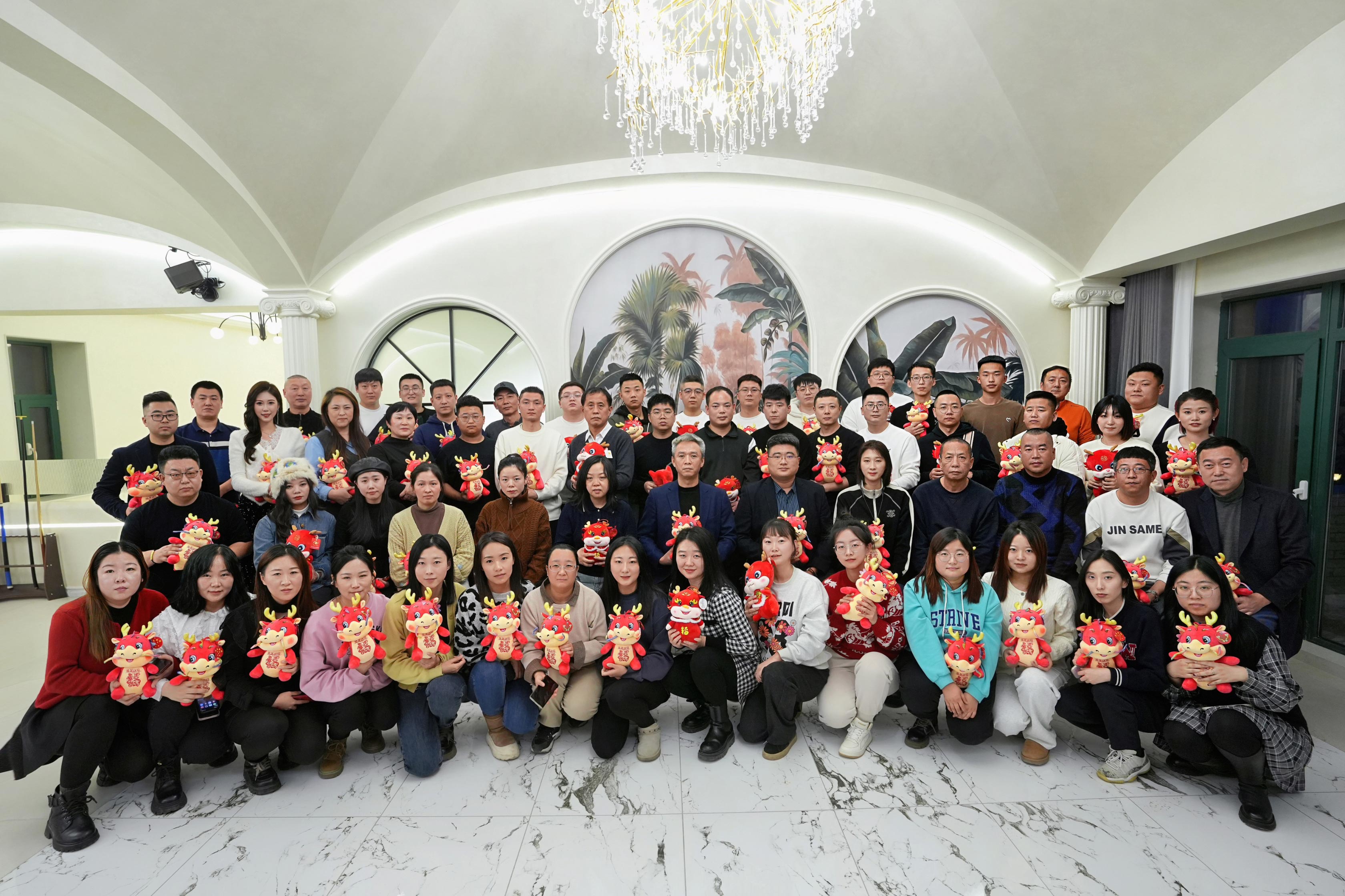 1706771379715144.jpg 合影2.jpg