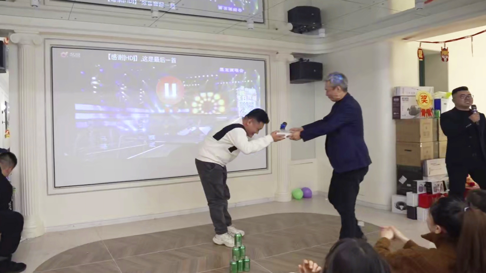 1706772379888055.jpg 56603f49d3378553d18ed2e79d0bba9.jpg